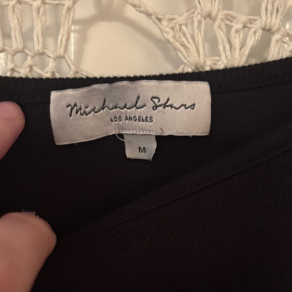 Michael Stars Black Cutout 3/4 sleeve Size Medium A00322 - Picture 2 of 7